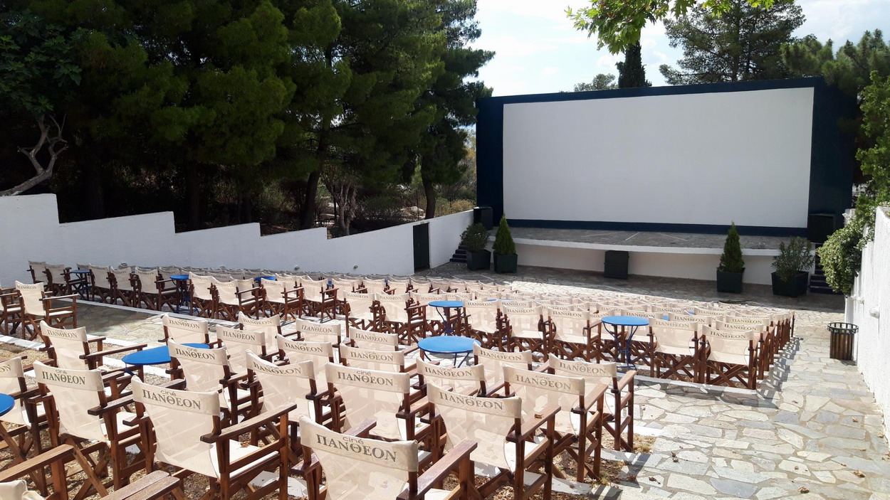 Cine Πάνθεον Πέμπτη 27/7 – Κυριακή 30/7: “Ρίκι ο πελαργός” – “Ντετέκτιβ Μάρλοου”