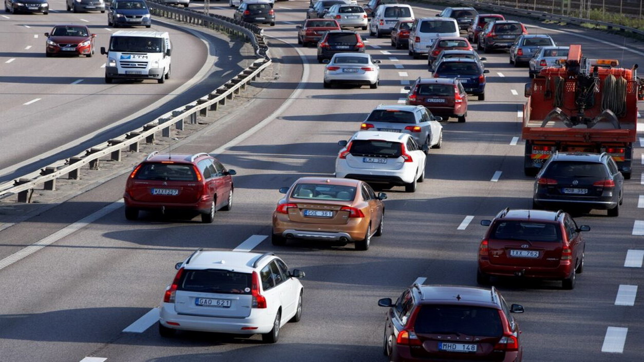 Ερχονται μέτρα για τα παλιά οχήματα