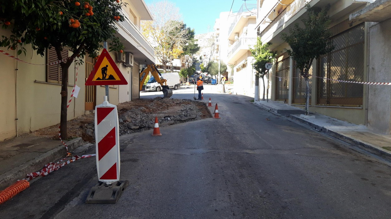 Προχωράνε τα έργα διαμόρφωσης κόμβου στην οδό Ηπείρου