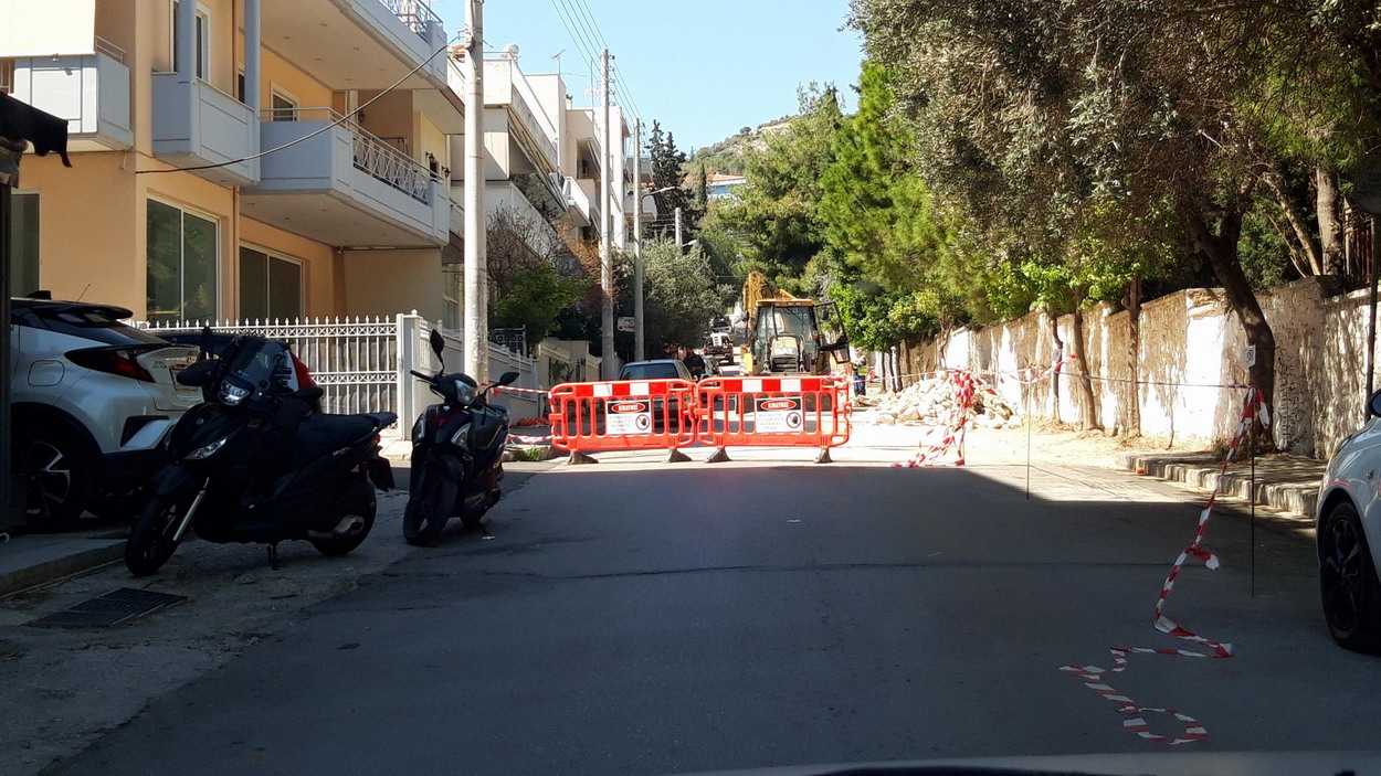 Οι εργασίες ανάπλασης στην οδό Παπαφλέσσα προχωρούν σχετικά με γρήγορους ρυθμούς