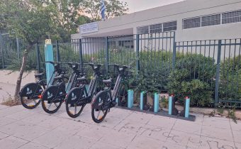 Έκαναν την εμφάνισή τους στην πόλη μας τα πρώτα ηλεκτρικά ποδήλατα του δήμου, αλλά ο Κανονισμός δεν έχει δημοσιοποιηθεί