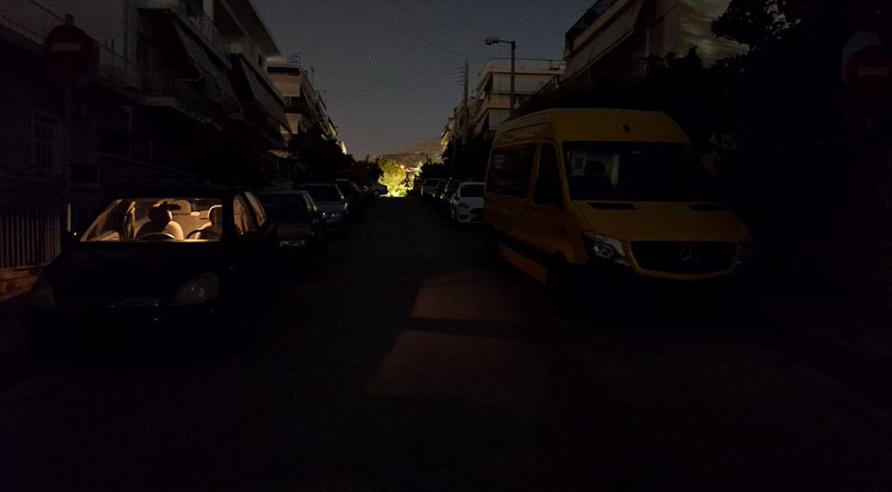 Εκτός ο δημοτικός φωτισμός σε δρόμους της πόλης μας εχθές το βράδυ