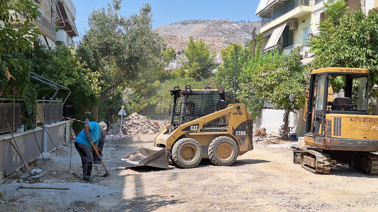 Επανήρχισαν τα έργα στην οδό Κουντουριώτη – Κάτοικοι ζητούν δημοτικό φωτισμό