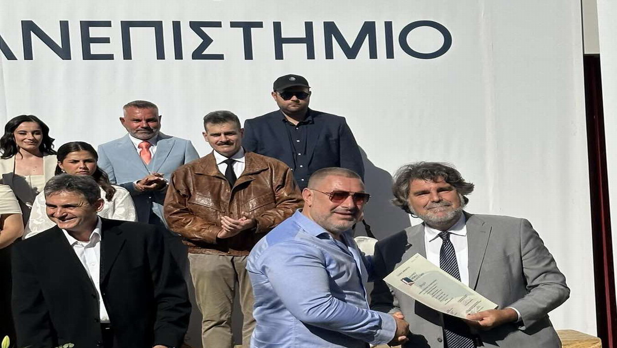 Ο Παναγιώτης Φωτιάδης παρέλαβε το πτυχίο του Δημόσιας Διοίκησης, από το Πανεπιστήμιο