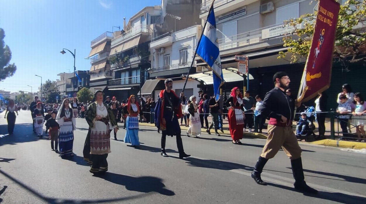 Ένωση Κρητών Αγίας Βαρβάρας “Η Μεγαλόνησος”: Κρήτη μητέρα τσ’αρχοντιας, τση λευτεριάς δασκάλα!!!