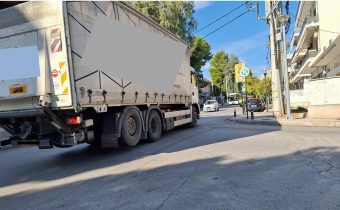 Συνεχίζεται καθημερινά η παραβίαση της απαγόρευσης διέλευσης μεγάλων φορτηγών από το δήμο μας