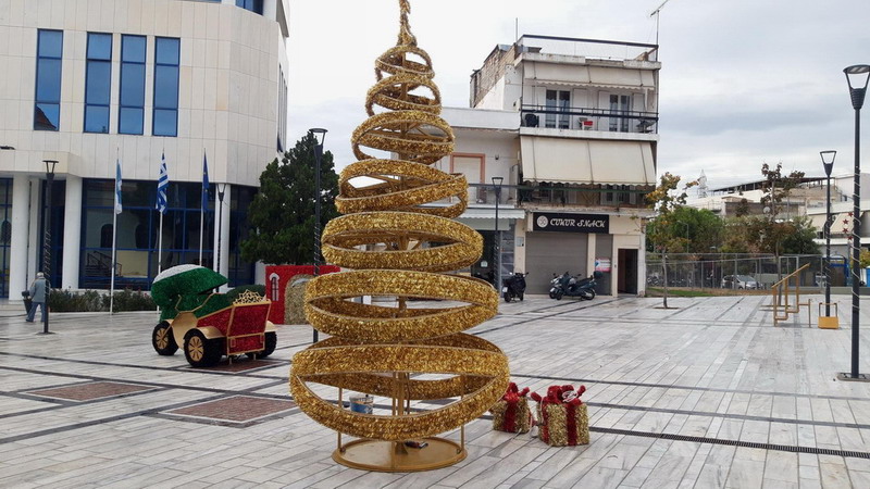 Φωταγώγηση του Χριστουγεννιάτικου Δέντρου με ALKAIO x NiVO