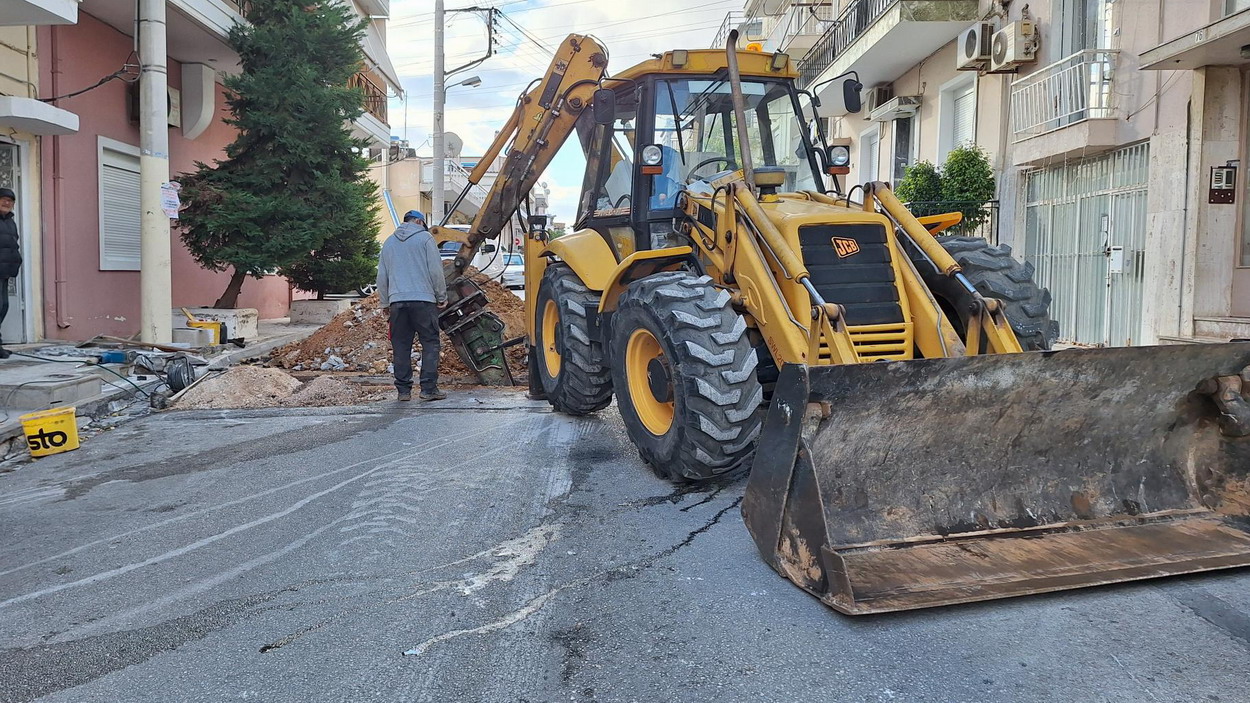 Ολοκληρώθηκαν οι οικοδομικές εργασίες στην οδό Στέφανου Σαράφη – Επανήλθε το λεωφορείο