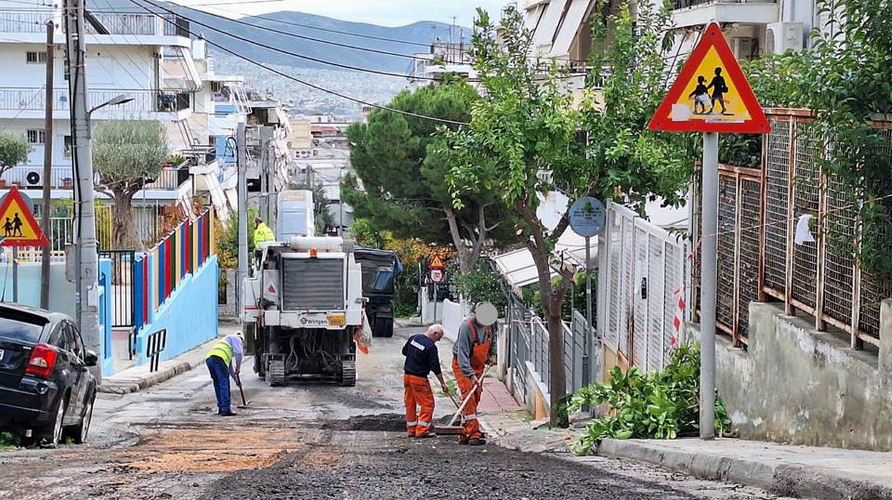 Εργασίες οδοποιίας στην οδό Καραϊσκάκη