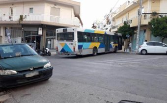 Ξηλώθηκαν τα κολωνάκια από τη στροφή Κύπρου & Οδυσσέως…