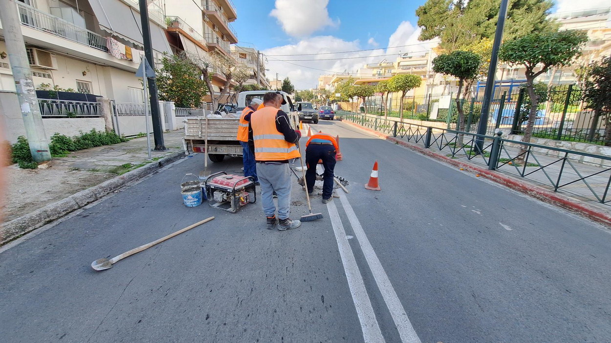 Επανατοποθετήθηκε το καπάκι φρεατίου στην Μεγ. Αλεξάνδρου