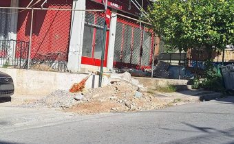 Βουναλάκι με μπάζα επί μήνες στην Π. Π. Γερμανού – Χειμάρας