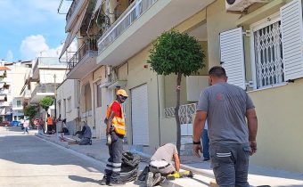 Τοποθέτηση φωτιστικών σωμάτων στην οδό Κολοκυθά
