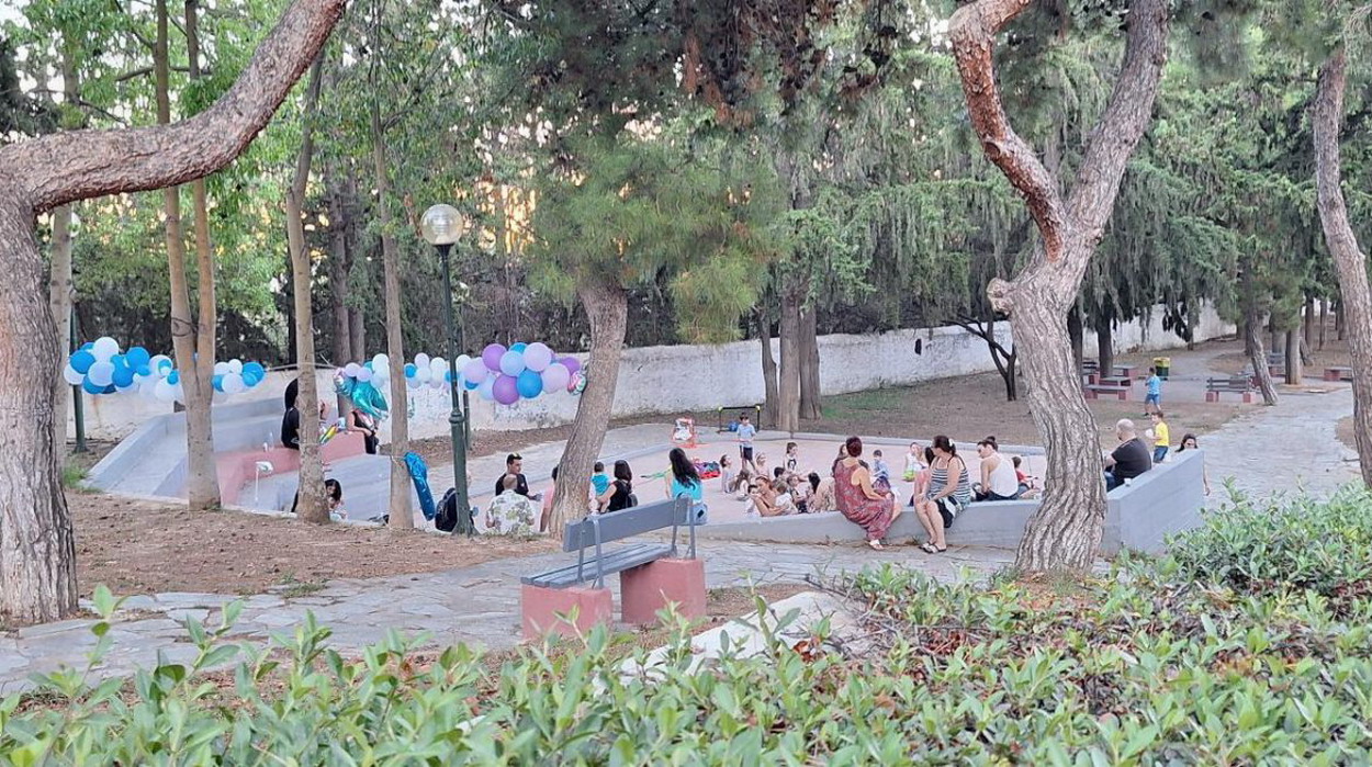 Υπαίθρια γενέθλια σε πάρκα της πόλης μας και παιδικές χαρές