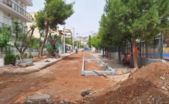 Ξεκίνησε η κατασκευή παρτεριών στην οδό Κυκλάδων μεταξύ των οδών Πραξιτέλους και Αριστοφάνους