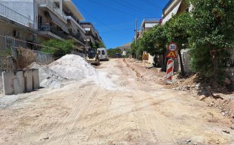 Μετά από δέκα μήνες οι εργασίες στην οδό Κουντουριώτη βρίσκονται απελπιστικά πίσω…