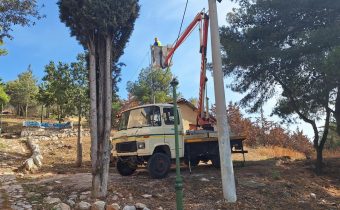 Συνεχίστηκαν κι εχθές οι εργασίες αποκατάστασης της βλάβης της ηλεκτρικής παροχής στα κανονάκια στο βουνό