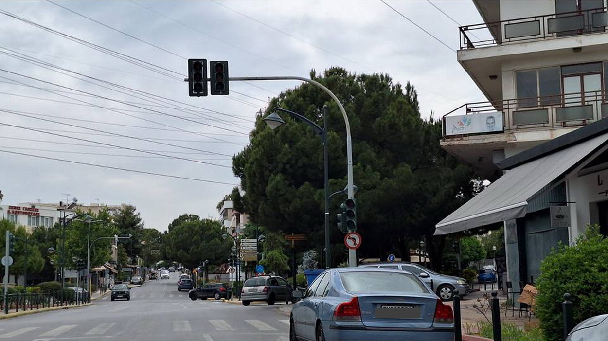 Για δεύτερη συνεχόμενη ημέρα οι ηλεκτρικοί σηματοδότες στον κεντρικό κόμβο εκτός λειτουργίας