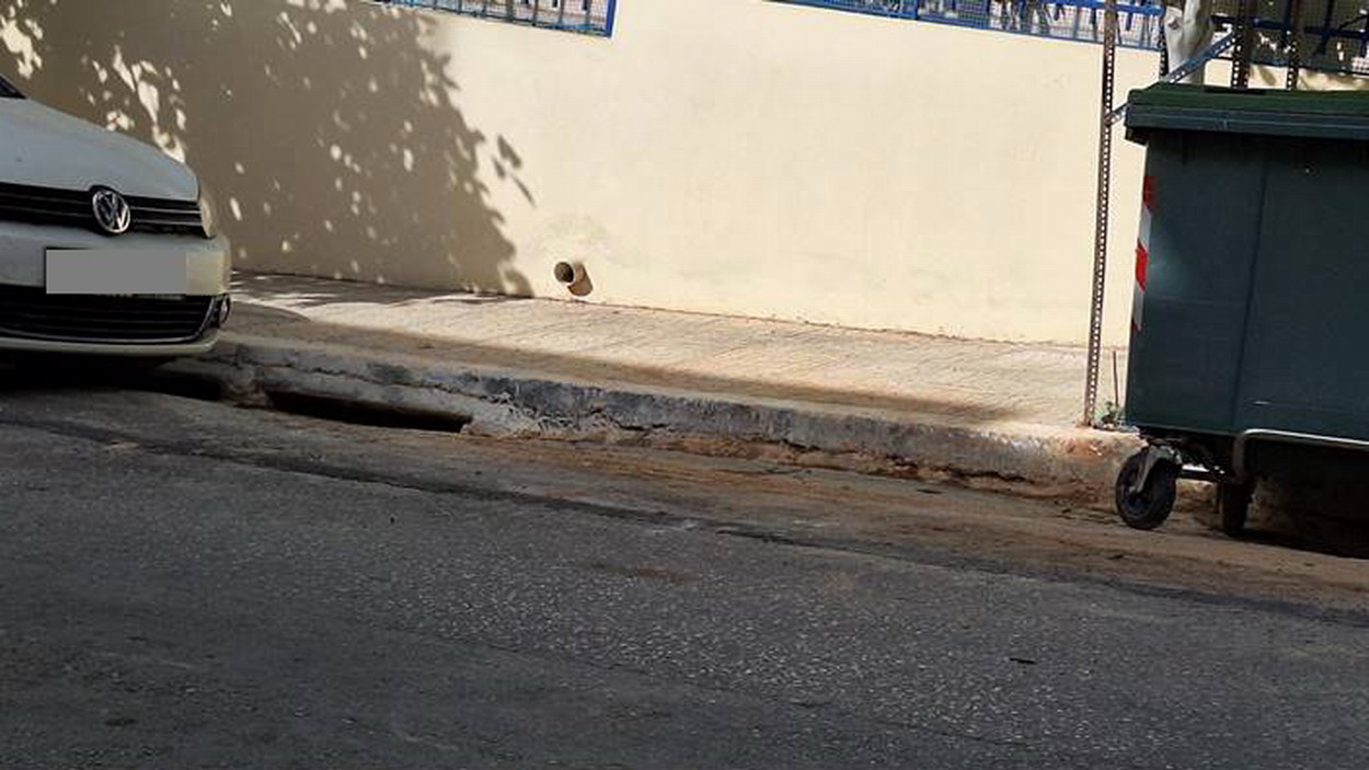 Απομακρύνθηκαν τα μπάζα από την οδό Κύπρου