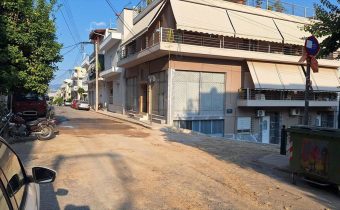 Μετά από πολύωρη εργασία συνεργείο της ΕΥΔΑΠ επισκεύασε τον σπασμένο αγωγό στην οδό Αθανασίου Διάκου