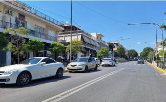 Εμφανίστηκε η Τροχαία, εξαφανίστηκαν τα παρκαρισμένα οχήματα επί της Ελ. Βενιζέλου