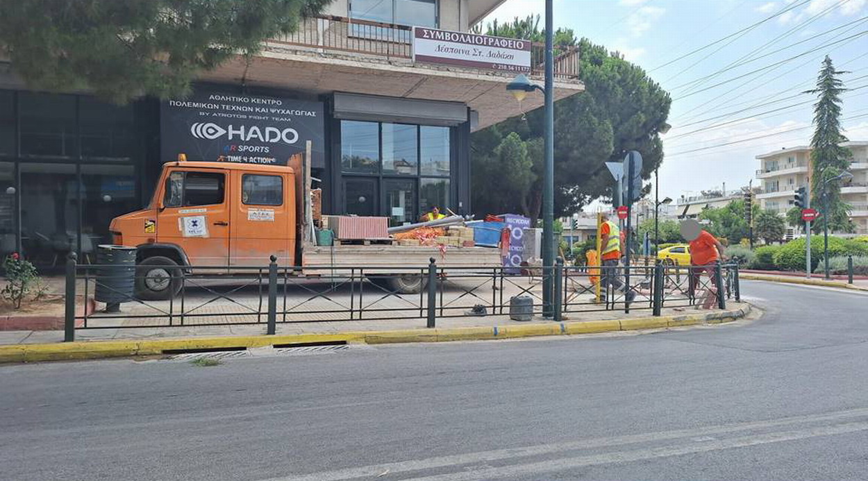 Ολοκληρώθηκαν τα έργα για την αποκατάσταση του πεζοδρομίου στην Ελ. Βενιζέλου
