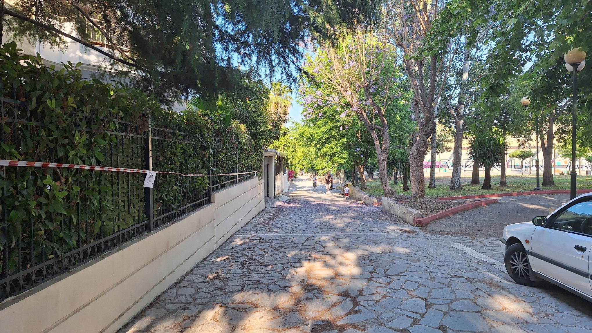 Τοποθέτηση οπτικών ινών στον πεζόδρομο Διομήδη Κομνηνού