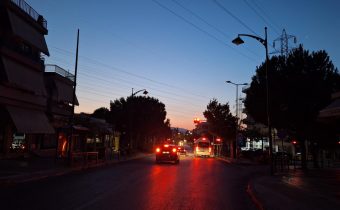 Εκτός λειτουργίας ο δημοτικός φωτισμός εχθές, ολόκληρο το βράδυ στον κεντρικό κόμβο της πόλης μας