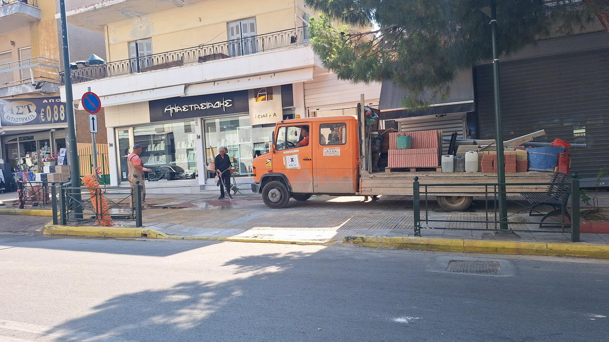 Ο ΔΕΔΔΗΕ ξεκίνησε την αποκατάσταση του πεζοδρόμιου στην Ελ. Βενιζέλου