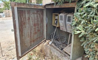 Ας μπει ένα λουκέτο στο ηλεκτρικό πίλαρ, πριν κλείσει κανένα σπίτι…