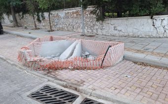 Ι.Χ. έπεσε σε παρτέρι στην οδό Παπαφλέσσα – Ευτυχώς χωρίς θύματα