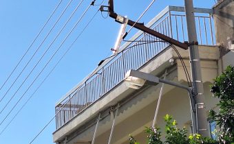 Συνεχίζει αναμμένος ο δημοτικός φωτισμός την ημέρα, επί έναν μήνα!!!