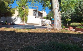 Καθαριότητα στην πλατεία 19 Μάη, από συνεργείο του δήμου