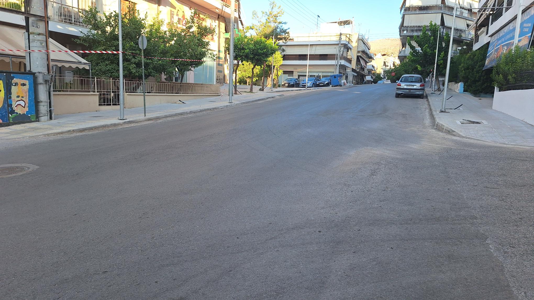 Έως την οδό Πλούτωνος η ασφαλτόστρωση της Π. Π. Γερμανού, ενώ είχε ανακοινωθεί πως θα φτάσει στην Παλ. Πολεμιστών