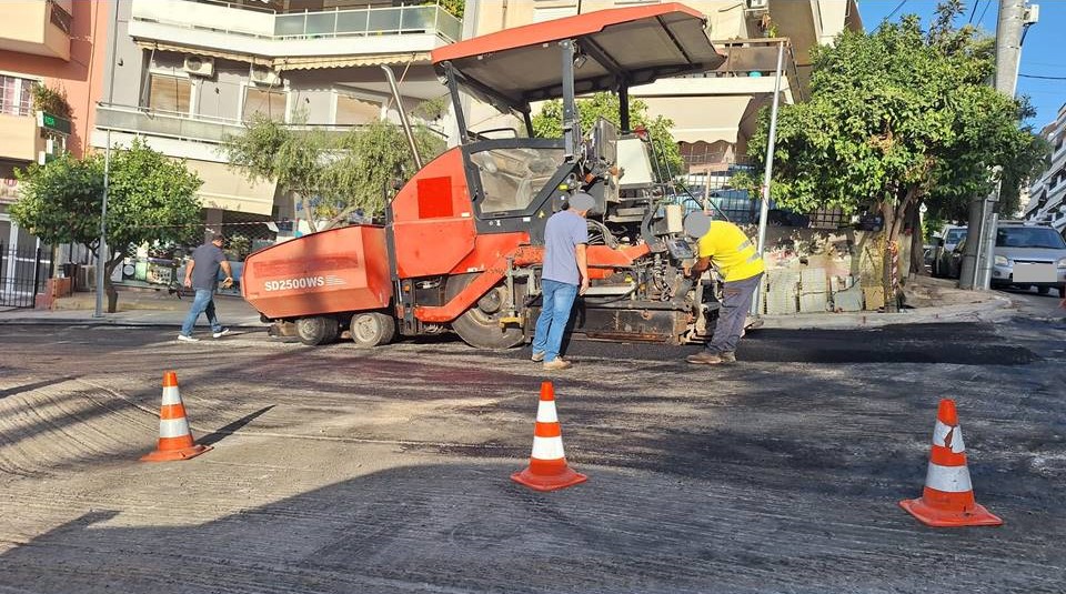 Ξεκίνησαν και προχώρησαν οι εργασίες ασφαλτόστρωσης της Π. Π. Γερμανού εχθές νωρίς το πρωί