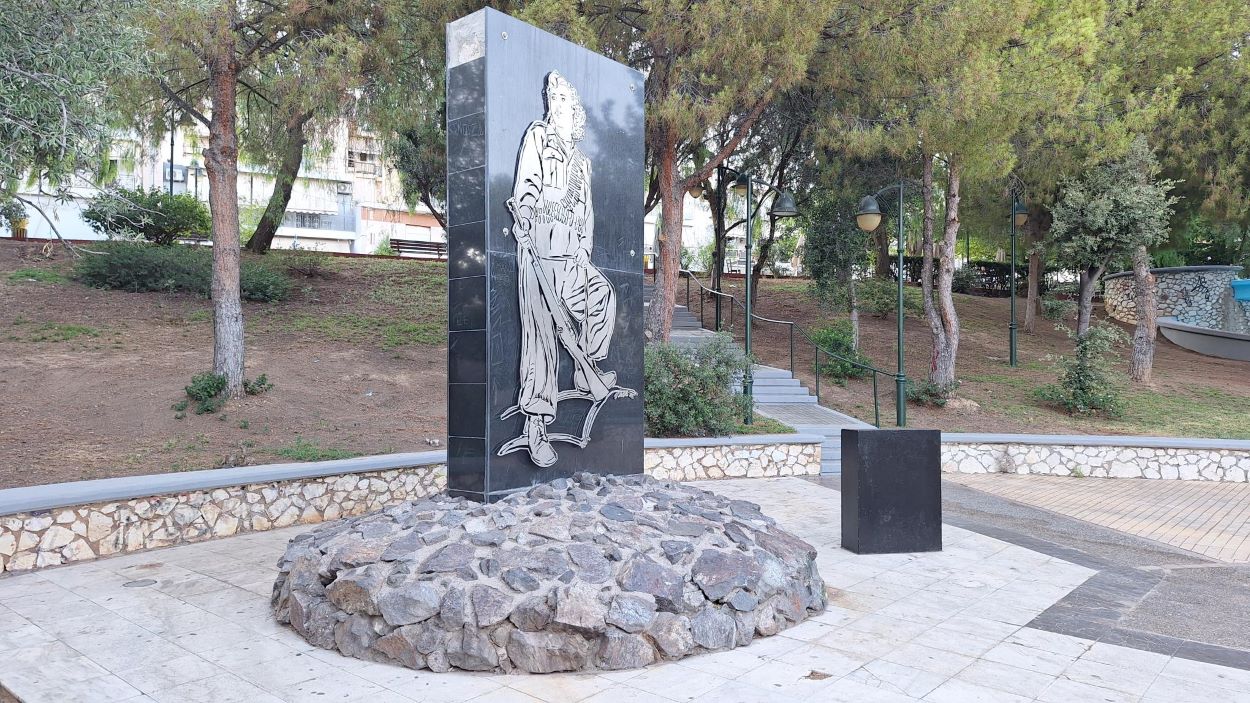 Η επισκευή στο μνημείο Εθνικής Αντίστασης, δεν έχει ολοκληρωθεί ΠΕΝΤΕ και πλέον χρόνια τώρα – Ξεκίνησε τον Ιούνιο του 2020
