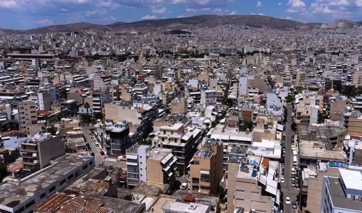 Νέα μέτρα για επιτάχυνση πλειστηριασμών: Ηλεκτρονική πλατφόρμα και τριετής προθεσμία