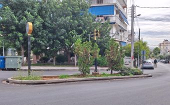 Παραμένει κενό το σημείο, από το δένδρο που ξεράθηκε και ξερίζωσε ο δήμος…