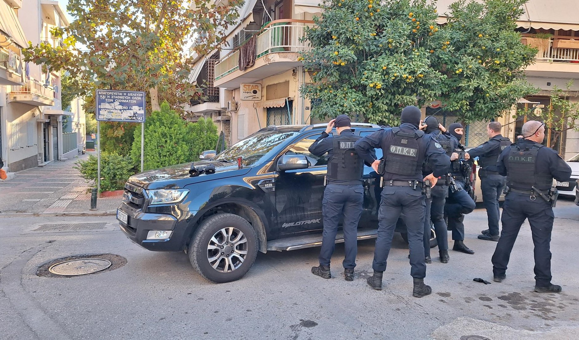 Τεράστια και πολύωρη αστυνομική επιχείρηση στην πόλη μας, από το πρωί – Εξωνυχιστικοί έλεγχοι σε στοχευμένα σημεία και κατοικίες