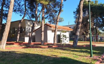 Σοβαρό πρόβλημα υπάρχει γύρω από την αποθήκη στο άλσος ΜΗΤΕΡΑ λίγα μέτρα από τον Ι. Ν. της Αγίας Σοφίας